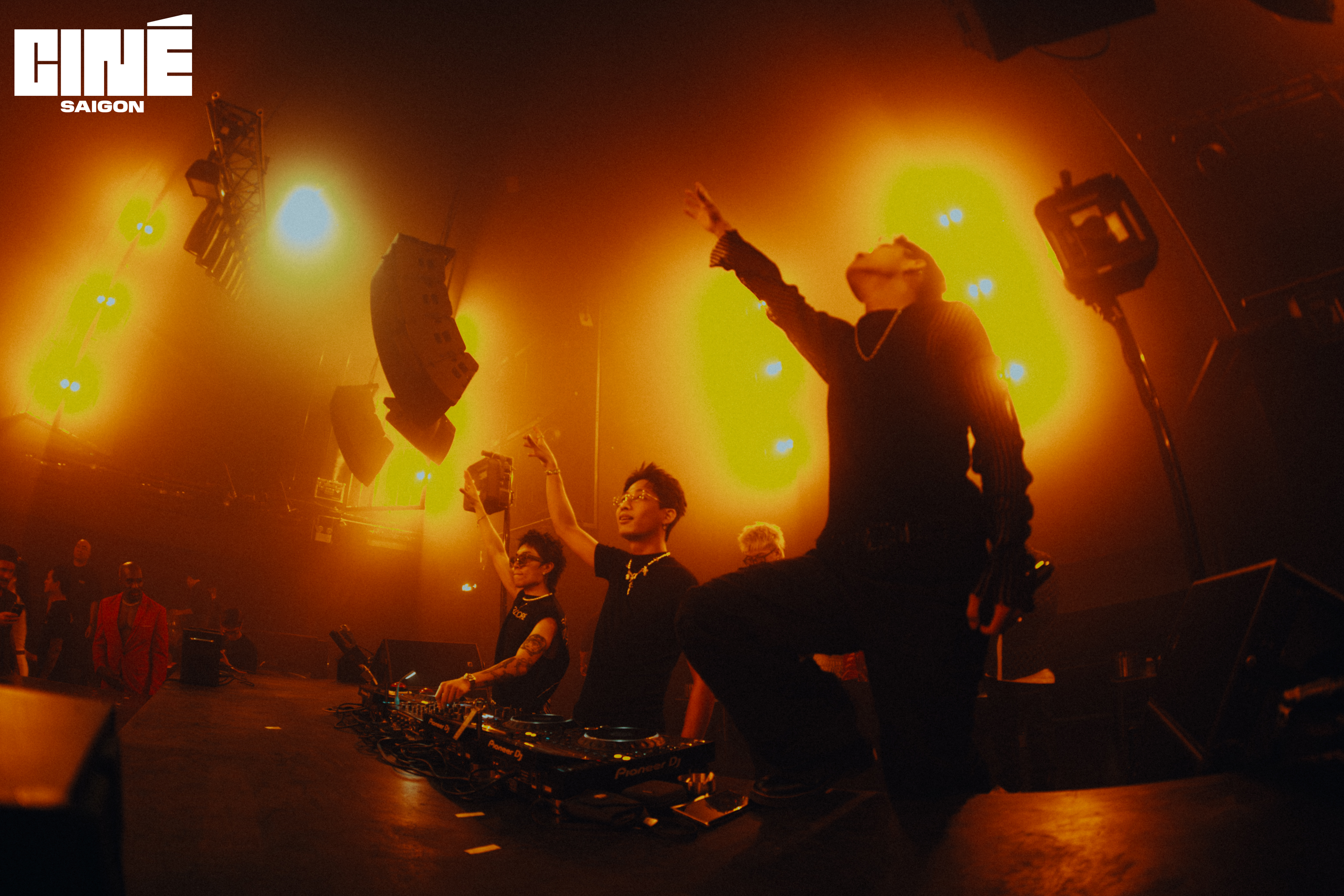 Stage Gallery 4